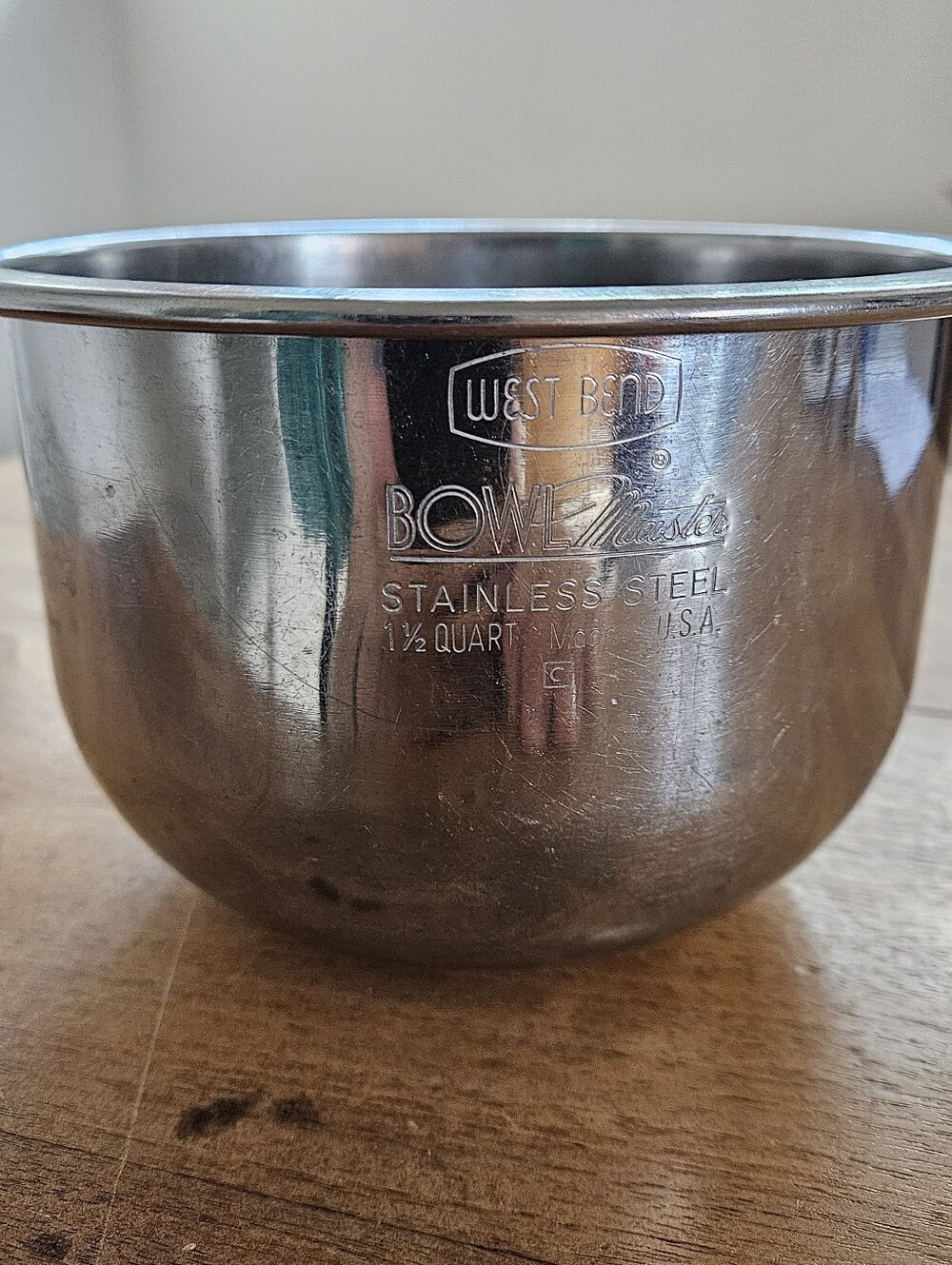 Vintage West Bend Bowl Master1.5 Qt Stainless Steel Mixing Bowl
